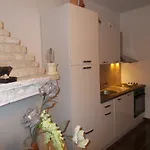 Ella * Pula