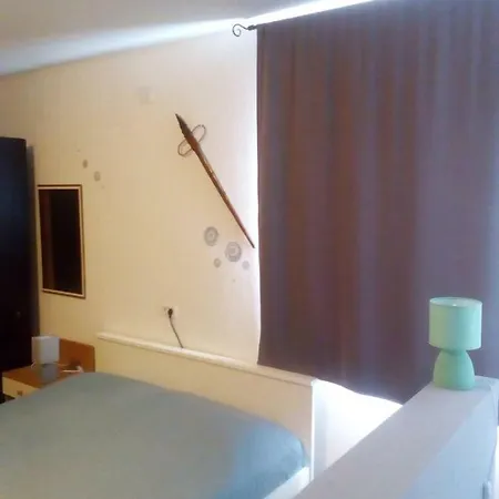 Apartment Ella *