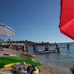 Ella * Pola